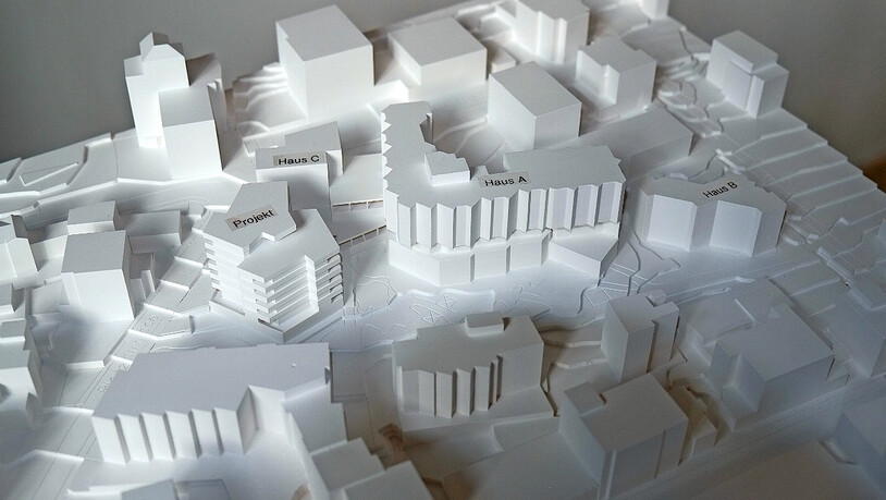 Der Neubau sorgt nicht nur für zusätzlichen Wohnraum, sondern auch für eine Neugliederung des EG. 