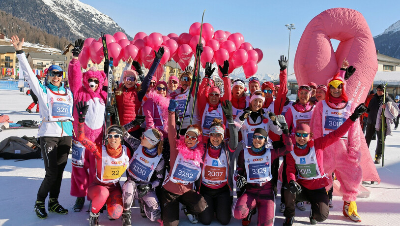 So war es am 6. März 2022: Viele Läuferinnen nehmen am 21. Frauenlauf des Engadin Skimarathons teil.