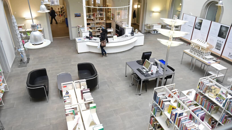 Landesbibliothek Glarus Bücher Buch Bibliothek Ausleihe Lesen