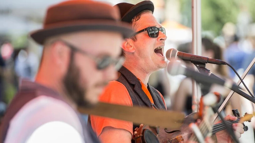 Buskers