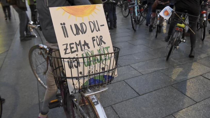 Für das Klima auf das Velo. Ein Bild von der Klima-Demo 2018 in Chur.