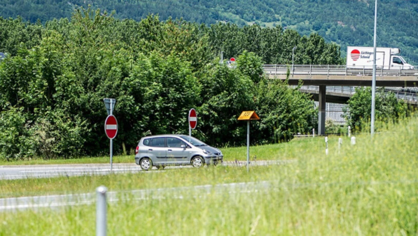 Die Autobahnausfahrt A13 bei Zizers. 