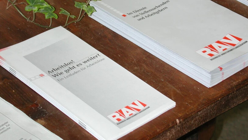 Die regionalen Arbeitsvermittlungszentren (RAV) stocken Personal auf. In Graubünden werden vier neue Personen angestellt.