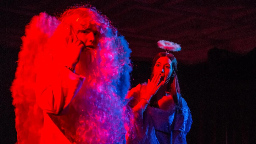 Das neue Stück der Global Players feierte in der Klibühni in Chur Premiere. Bild Yanik Bürkli