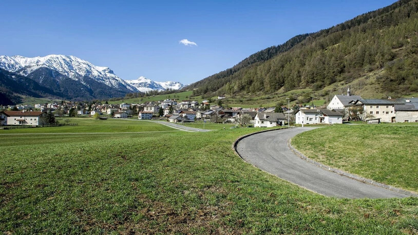 Bündner, Glarner und St. Galler Berggemeinden profitieren von den Geldern der Schweizer Patenschaft für Berggebiete.