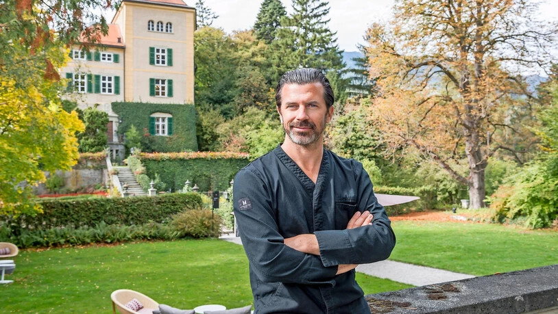 Verdiente Ferien: Andreas Caminada schliesst die Türen des Schlosshotels «Schauenstein» für fünf Monate, um sich ganz seiner Familie widmen zu können.