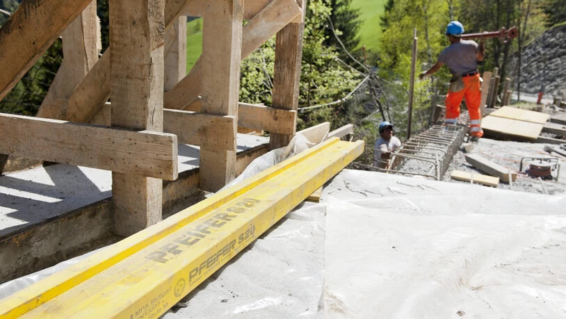 Holz Safien Pfeifer Gruppe Baustelle