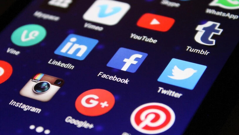 Der Glarner Regierungsrat will in den Sozialen Medien wesentlich aktiver als bisher kommunizieren.
