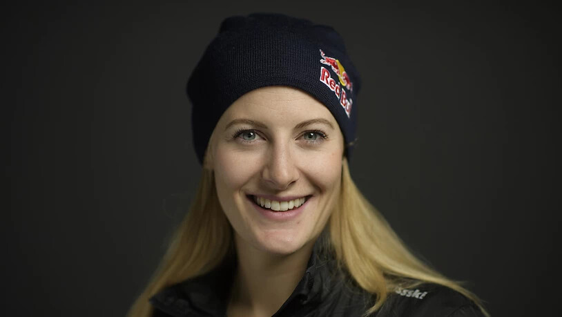Die Schweizer Skicrosserin Fanny Smith lächelt in die Kamera