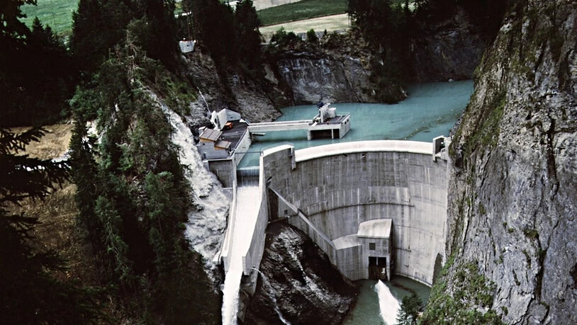 Der Staudamm Solis des Elektrizitätswerks der Stadt Zürich (ewz) wird anfangs 2019 saniert. 
