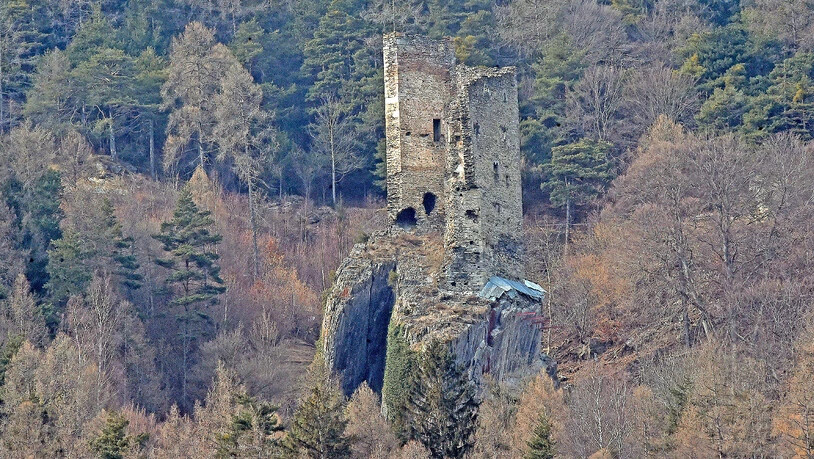 Auch um die Ruine der Burg Haldenstein (oberhalb des Dorfes) steht es schlecht.