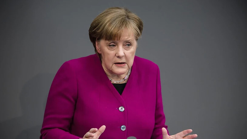 Der Islam sei ein Teil von Deutschland, findet Merkel und mahnt in ihrer Regierungserklärung vor dem Bundestag in Berlin zu Zusammenhalt und Aufbruch.