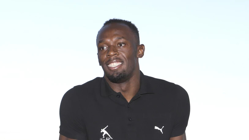 Usain Bolt wechselt auf den Rasen