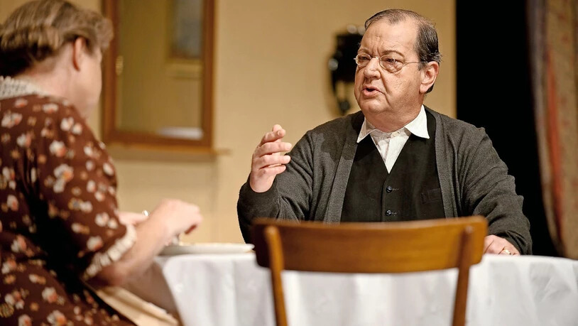 Drei Glarner Theaterlegenden: Freddy Menzi, Beat Gähwiler und Rolf Lehmann wirken seit 45 Jahren beim Theater Glarus mit.