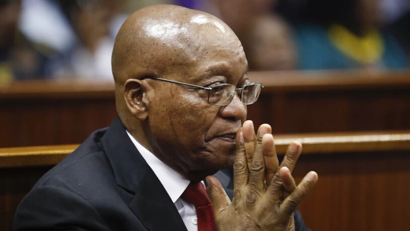Nach einer kurzen Anhörung ist der Prozess gegen Südafrikas Ex-Präsidenten Zuma auf Juni vertagt worden.