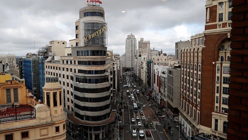 Die amerikanische Ratingagentur Moody's sieht vor allem Besserungen im spanischen Bankensektor und stuft die Bonitätsnote Spaniens nach oben. (Archivbild Madrid)