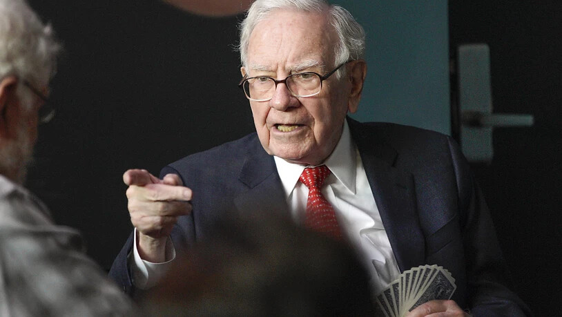 Der Starinvestor Warren Buffett ist als Zocker bekannt. Jetzt warnt er vor der Cyper-Währung Bitcoin, diese sei "Rattengift hoch zwei". (Archiv)