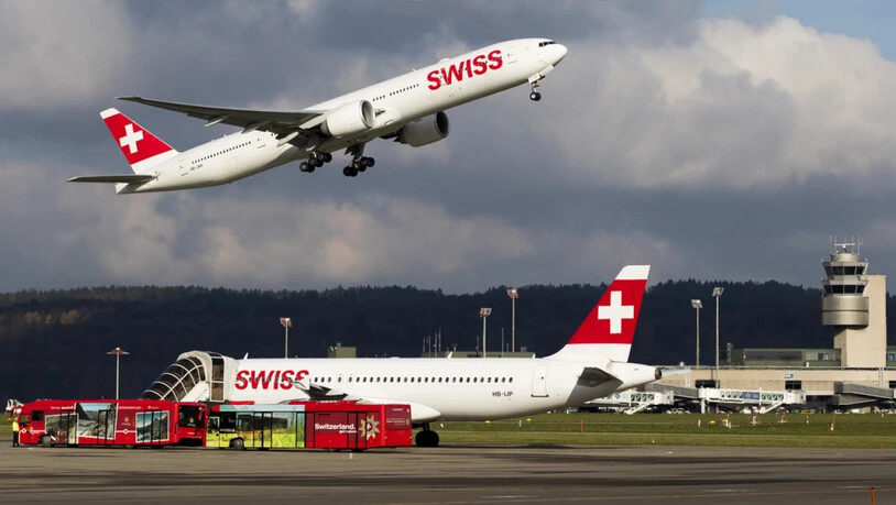 Die Fluggesellschaft Swiss hat im April mehr Passagiere befördert und auch mehr Flüge durchgeführt. (Archiv)