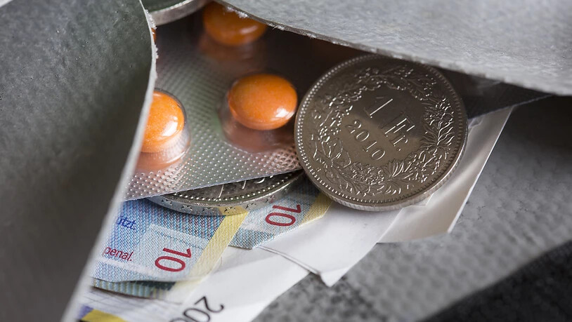Medikamente gehen ins Geld. Sie kosten in der Schweiz immer noch deutlich mehr als in anderen europäischen Ländern. (Symbolbild)
