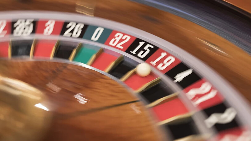 Zocken nicht mehr nur am Spieltisch: Schweizer Casinos dürfen künftig auch Online-Glücksspiele anbieten. (Symbolbild)
