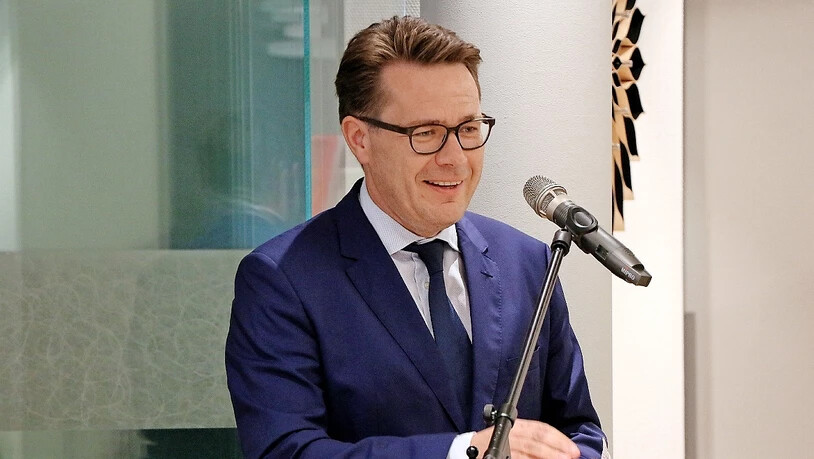 Regierungsrat Benedikt Würth würdigt die Arbeit von RaJoVita.