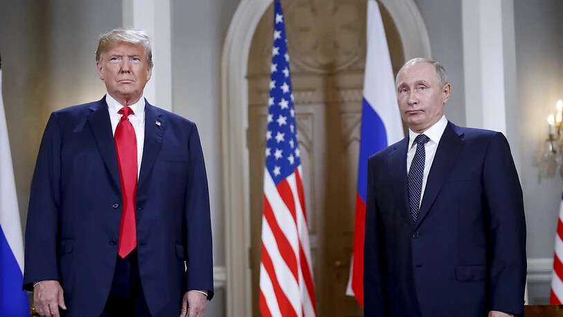 Russland unter Führung von Präsident Wladimir Putin (rechts) sucht offenbar einen gemeinsamen Weg mit US-Präsident Donald Trump (links) im Syrien-Konflikt. (Archivbild)