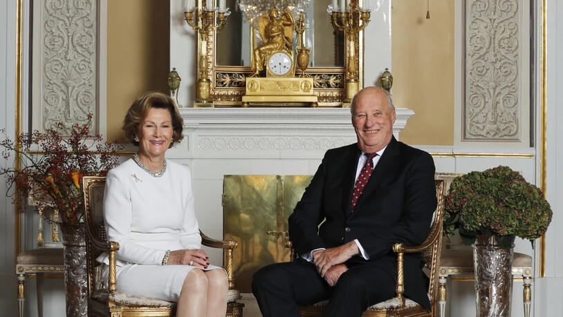 Norwegens Königin Sonja hat ihr restauriertes Elternhaus als Publikumsattraktion eröffnet. Es war einer der wenigen Orte, an welchem sie sich als Bürgerliche heimlich mit ihrem späteren Ehemann, dem Kronprinzen Harald, treffen konnte.