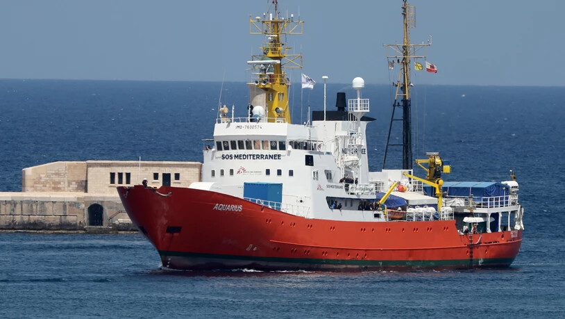 Das Rettungsschiff "Aquarius" ist wieder im Einsatz, um Bootsflüchtlinge vor der Küste Libyens zu retten.  (Archivbild)