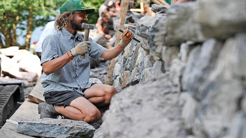 Mit Lotteriegeld werden Trockenmauern renoviert. 