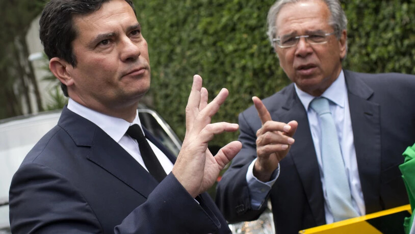 Der Korruptionsermittler Sérgio Moro (l.)wird Justizminister in Brasilien.