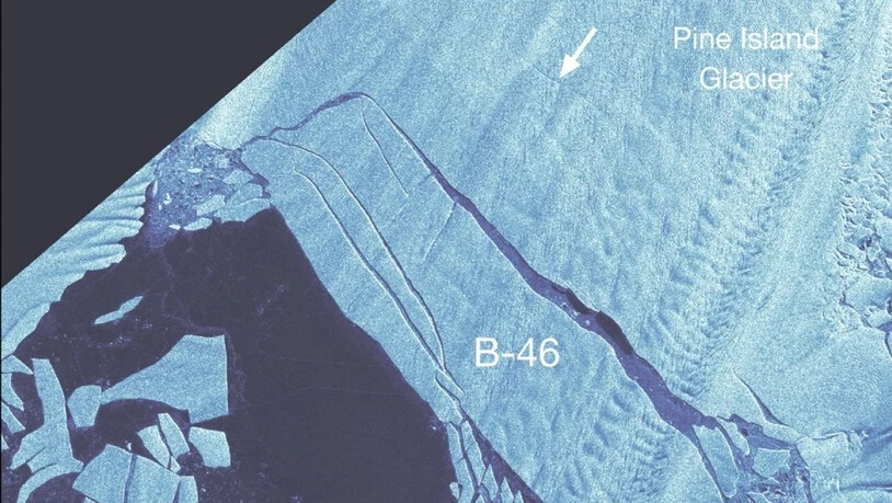 Der vom Pine-Island-Gletscher abgebrochene Eisberg (B-46) ist über 200 Quadratkilometer gross.