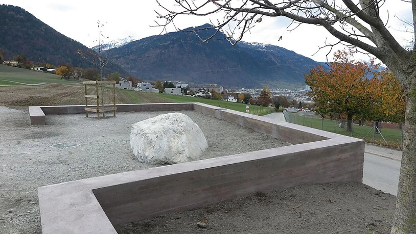 In Chur ist am Freitag der Ort der Erinnerung für die Opfer von fürsorgerischen Zwangsmassnahmen seiner Bestimmung übergeben worden.