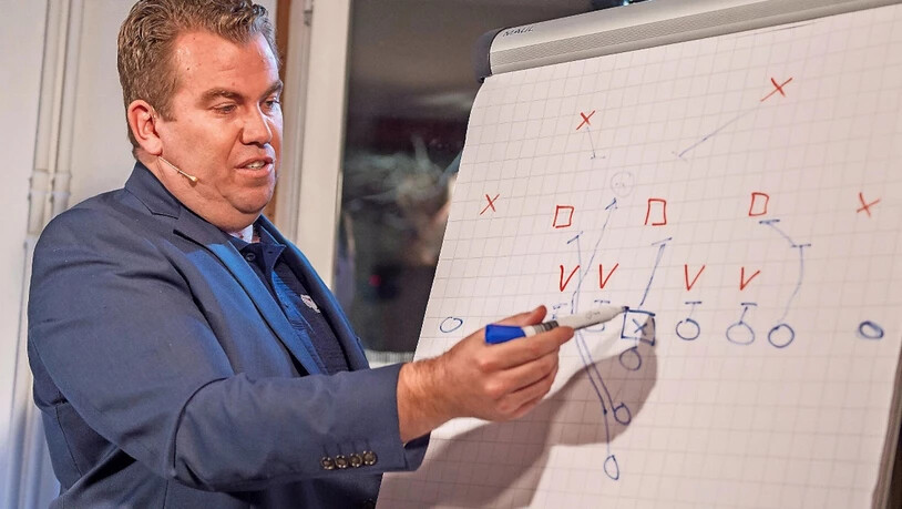 Klare Vorstellungen: Broncos-Coach Geoff Buffum.Bild Yanik Bürkli (Archiv)