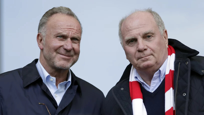 Bayerns Führungsriege mit Uli Hoeness (rechts) und Karl-Heinz Rummenigge (links) wollen das Gesicht der Mannschaft bald verändern