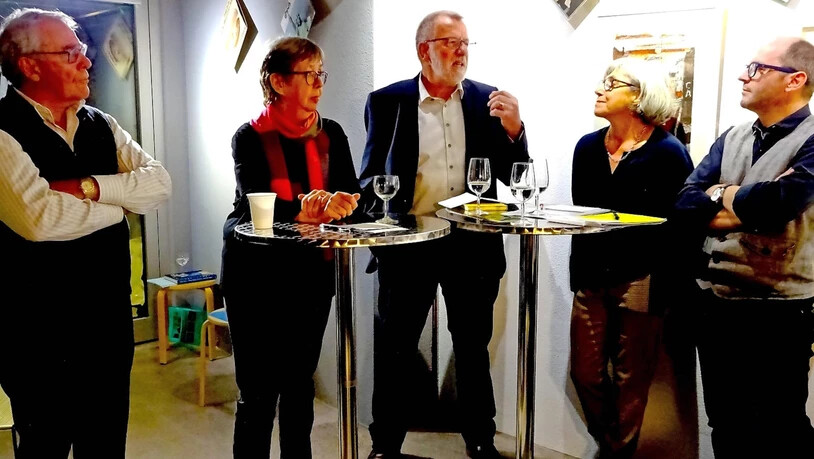 Unter der Leitung von Peter Brunner (rechts) berichten Bruno Glaus, Alu Homann, Ruedi Gmür und Marina Smaldini (von links) darüber, wie sie das Aufbruchsjahr erlebt haben.