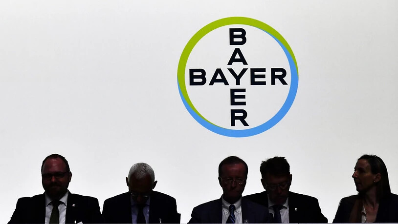 Der Leverkusener Pharma- und Agrarchemiekonzern Bayer will bis Ende 2021 weltweit rund 12 000 Stellen abbauen - viele davon in Deutschland. (Archiv)