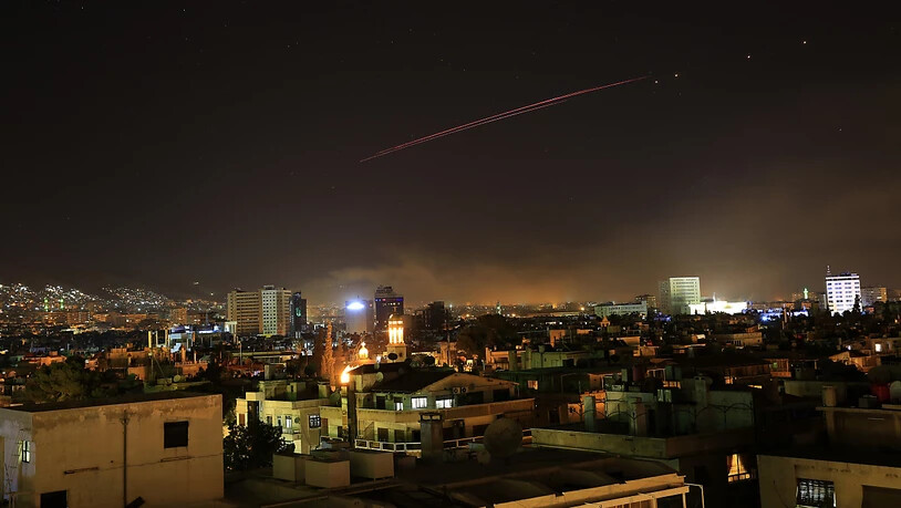 Israelische Kampfflugzeuge haben am Donnerstagabend mehrere Ziele in Syrien bombardiert. Das berichtete die oppositionsnahe Syrische Beobachtungsstelle für Menschenrechte (Symbolbild)