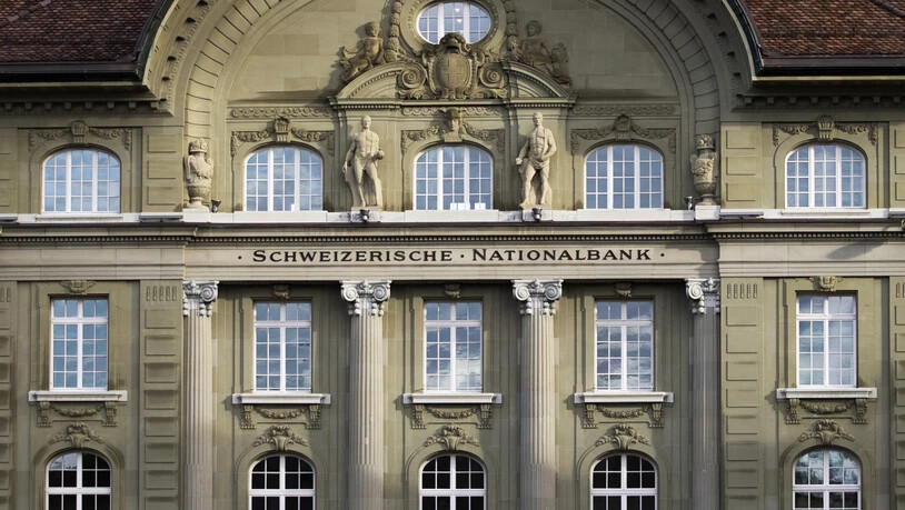 Die Schweizerische Nationalbank ändert ihren geldpolitischen Kurs nicht (Archivbild).