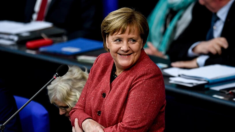 Die deutsche Kanzlerin Angela Merkel kann sich freuen: Aufgrund des Aufschwungs am Arbeitsmarkt in Deutschland und der steigenden Einkommen sprudeln auch die Steuereinnahmen des Staates. (Archivbild)