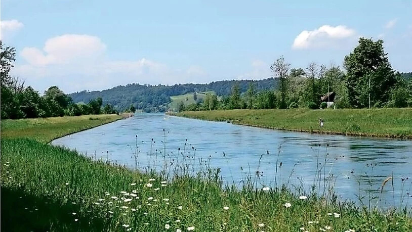 Aktuell noch weiter weg als der Frühling: Als Ergänzung zum Obersee-Rundweg soll eine Fähre die Linth bei Schmerikon überqueren – neu frühestens 2020.Bild Archiv