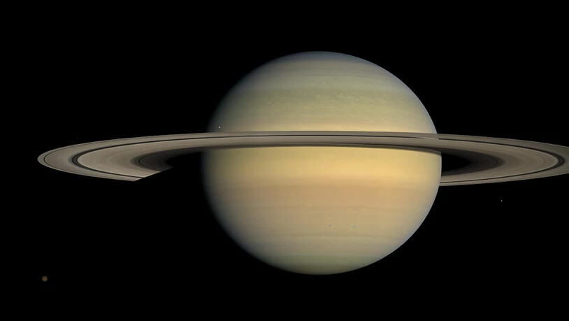 Dieses Bild vom Planeten Saturn lieferte "Cassini" im Jahr 2008. Forschende haben nun das Alter der Ringe auf 10 bis 100 Millionen Jahre datiert. Saturn ist 4,5 Milliarden Jahre alt (Archivbild).