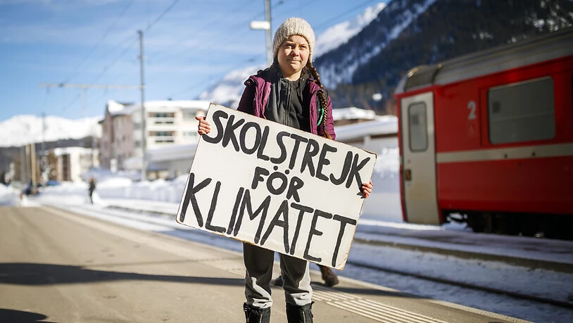 Greta Thunberg trägt ihre Botschaft ans Weltwirtschaftsforum in Davos. Die 16-jährige Schwedin will mit ihrem Schulstreik darauf aufmerksam machen, wie drängend die Probleme der Umwelt sind.