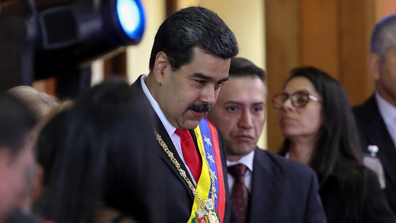 Venezuelas Präsident Nicolas Maduro kann sich derzeit noch auf das Militär verlassen. Er hat Dialogbereitschaft im Machtkampf mit Juan Guaido signalisiert.