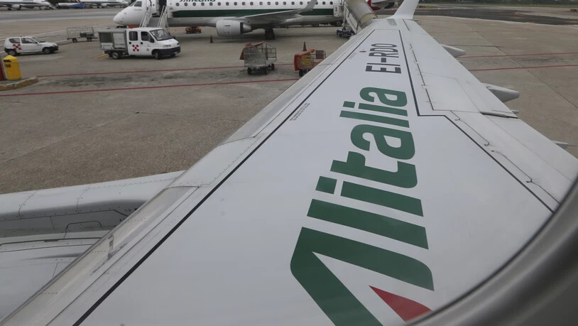 Die Lufthansa bietet um die angeschlagene italienische Fluggesellschaft Alitalia mit.(Archivbild)