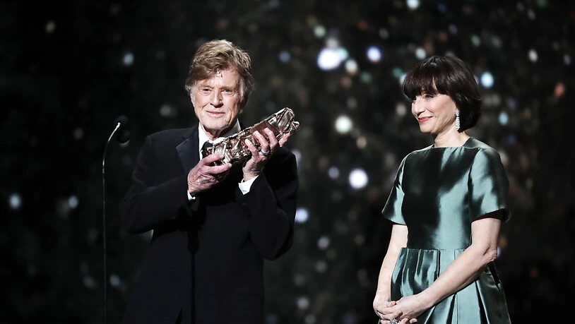 Der amerikanische Schauspieler und Filmregisseur Robert Redford erhielt am Freitagabend in Paris die Ehren-César-Auszeichnung.