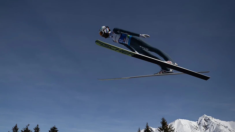 Weiter im Hoch: Killian Peier springt auch auf der Normalschanze in Seefeld weit