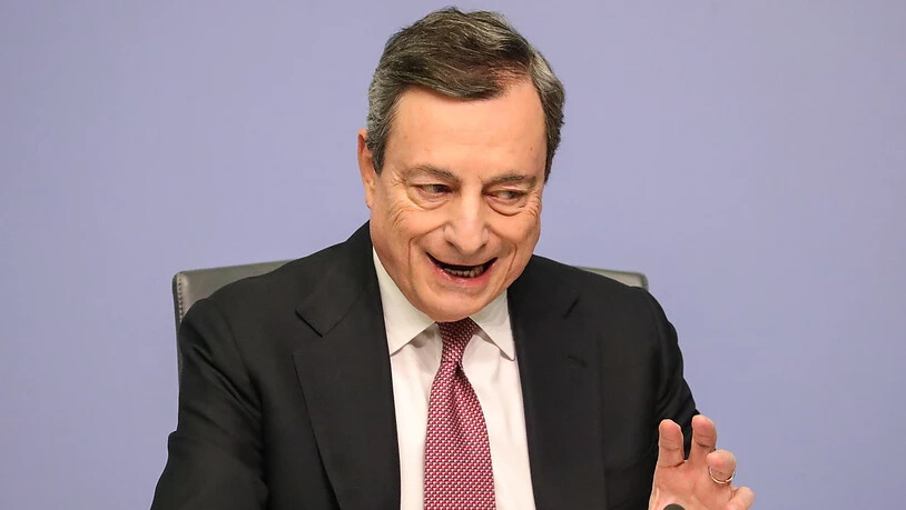 Die EZB unter Notenbankpräsident Mario Draghi hält den Leitzins im Euroraum auf einem Rekordtief von null Prozent. (Archivbild)