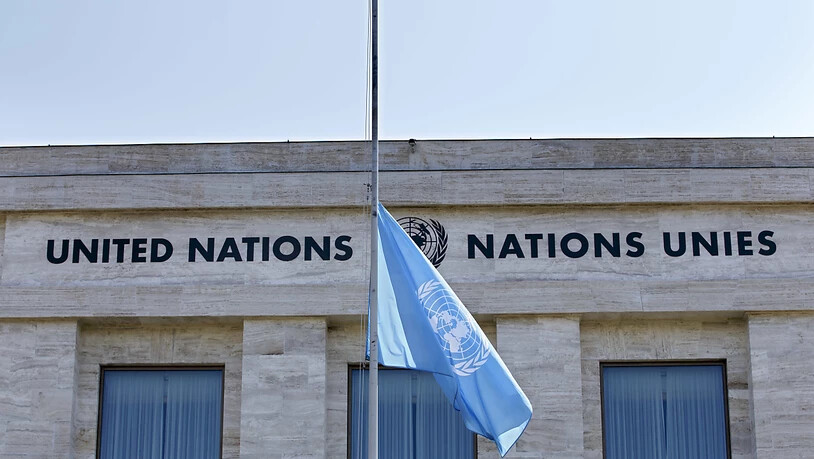 Trauer um tote Uno-Mitarbeiter nach dem Flugzeugabsturz in Äthiopien: Am Montag werden die Flaggen der Vereinten Nationen auf halbmast gesetzt.