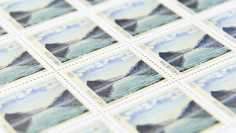 Die Schweizerische Post lässt bestimmte Briefmarken in Deutschland drucken, weil die gewünschte Qualität von inländischen Anbietern nicht gewährleistet werden kann. (Symbolbild)