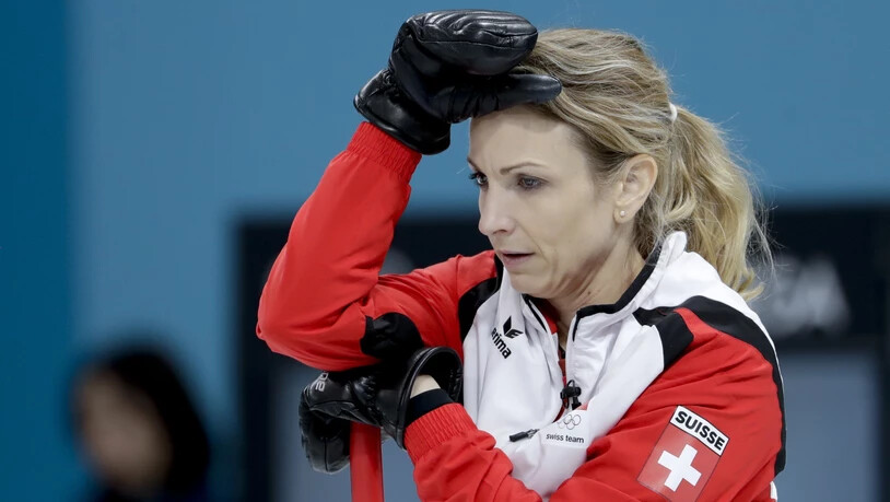 Silvana Tirinzoni muss sich an der WM manchmal den Kopf zerbrechen